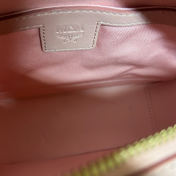 MCM Soaring Heart Camera Bag in Snakeskin - Picture 7 of 10